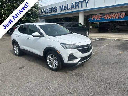 Used 2022 Buick Encore GX Preferred w/ Cold Weather Comfort Package FWD image 1