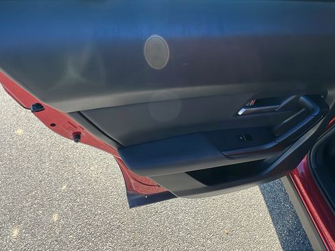 Used 2025 MAZDA CX-50 AWD 2.5 S w/ Preferred Package image 23