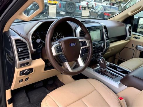 Used 2018 Ford F150 Lariat image 18