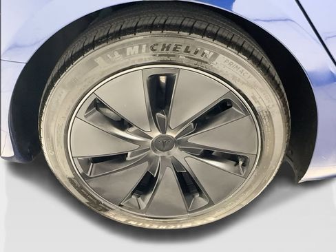 Used 2025 Tesla Model 3 Long Range AWD/4WD image 14