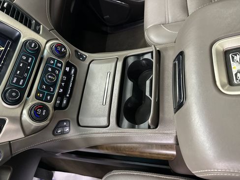 Used 2018 GMC Yukon Denali w/ Denali Ultimate Package AWD/4WD image 37