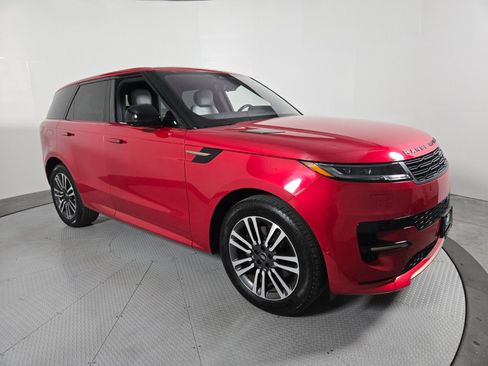 Used 2023 Land Rover Range Rover Sport SE Dynamic image 3
