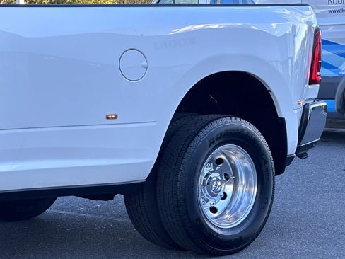 Used 2025 RAM 3500 Laramie image 6