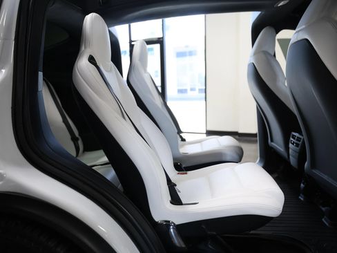 Used 2020 Tesla Model X Long Range AWD/4WD image 42