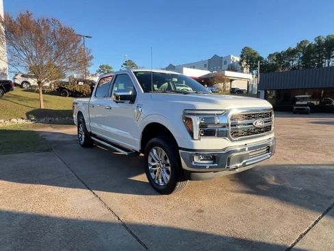 Used 2024 Ford F150 Lariat w/ FX4 Off-Road Package image 7