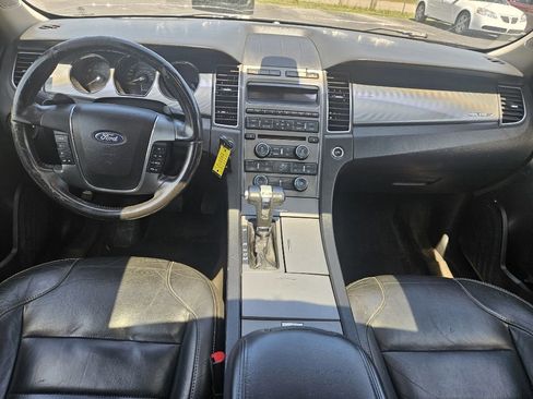 Used 2011 Ford Taurus SEL image 10