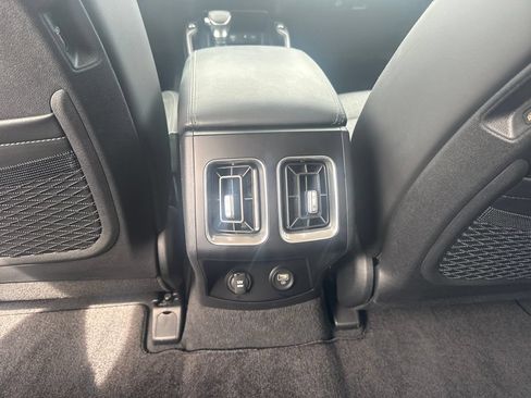 Used 2023 Kia Sorento S AWD/4WD image 11