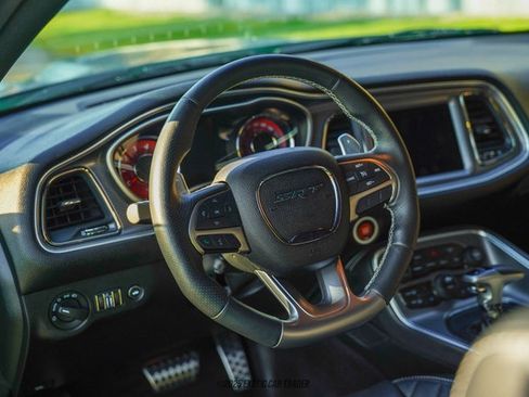 Used 2017 Dodge Challenger SRT Hellcat image 20