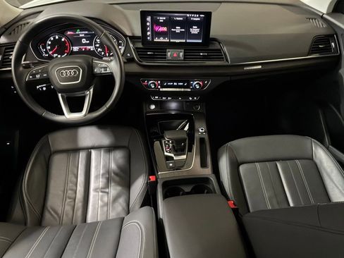 Used 2023 Audi Q5 2.0T Premium w/ Convenience Package image 11