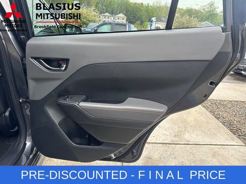 Used 2024 Subaru Crosstrek 2.5i Limited AWD/4WD image 49