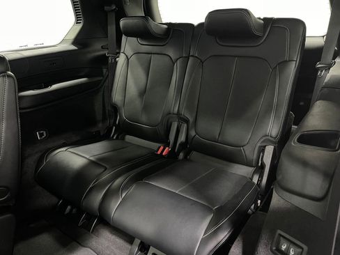 Used 2021 Jeep Grand Cherokee L Overland w/ Advanced Protech Group III image 32