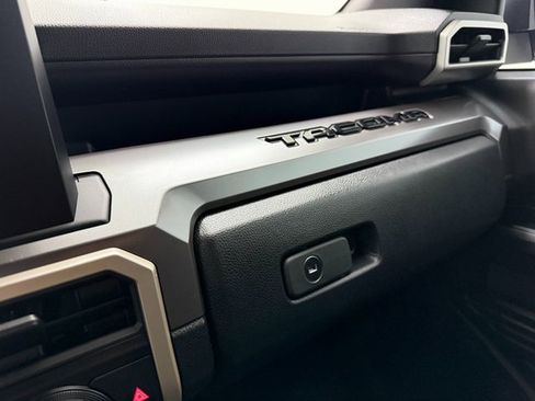Used 2025 Toyota Tacoma SR5 image 22