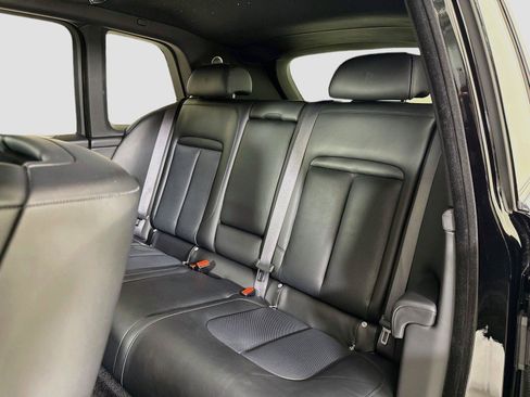 Used 2025 Rolls-Royce Cullinan AWD/4WD image 25