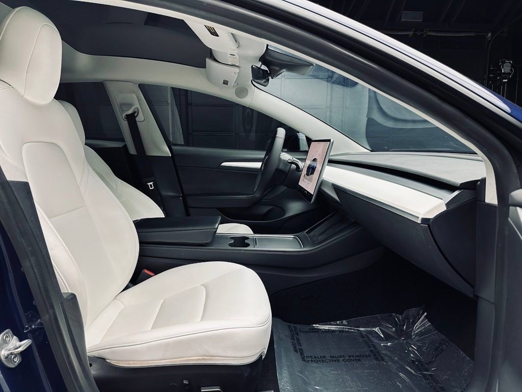 Used 2022 Tesla Model 3 Long Range AWD/4WD image 18