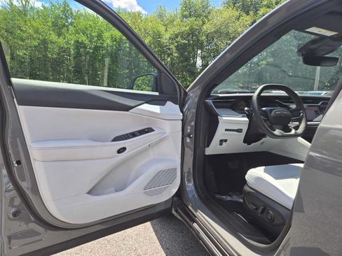 New 2026 Jeep Cherokee Limited AWD/4WD image 11
