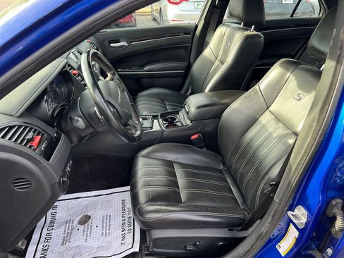 Used 2018 Chrysler 300 S image 12