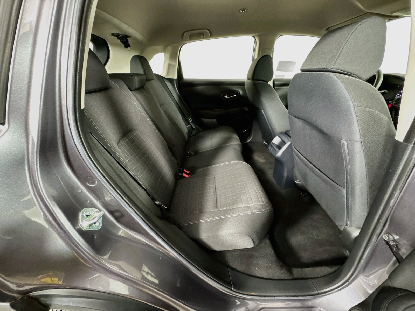 Used 2023 Honda HR-V LX image 24