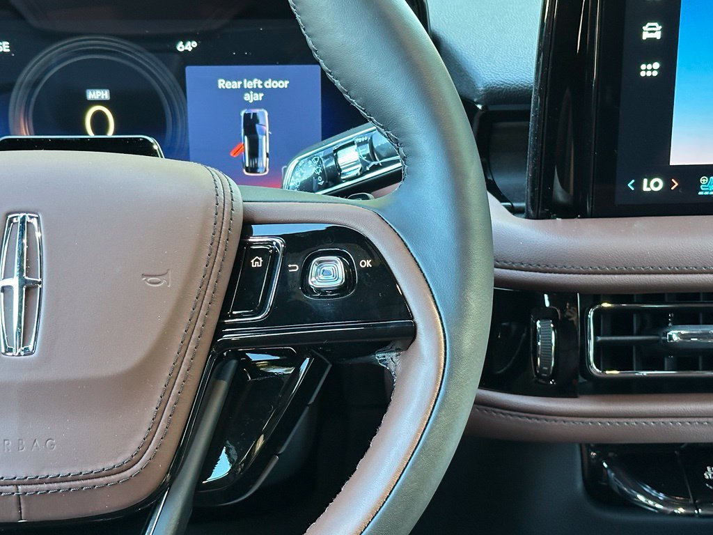 New 2027 Lincoln Aviator Reserve AWD/4WD image 10