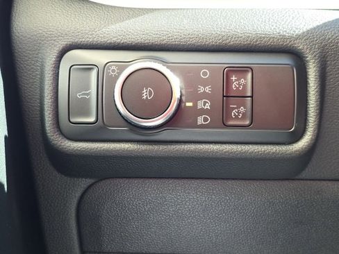 Used 2023 Ford Explorer XLT w/ Equipment Group 202A image 15