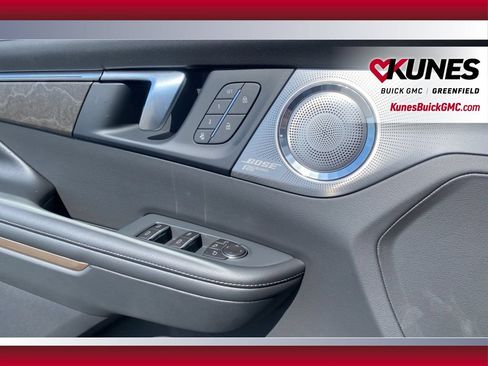 New 2026 Buick Enclave Avenir w/ Super Cruise Package FWD image 23