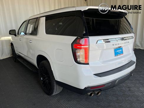 Used 2021 Chevrolet Suburban Premier w/ Premium Package AWD/4WD image 27