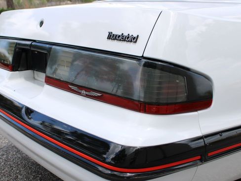 Used 1988 Ford Thunderbird RWD image 36