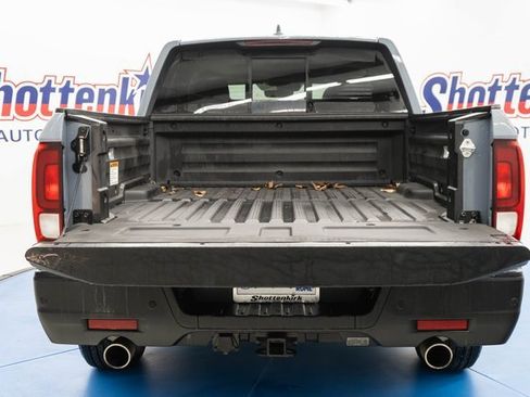 Used 2023 Honda Ridgeline RTL-E image 12