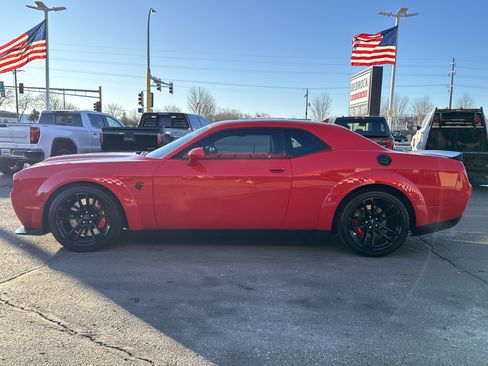 Used 2023 Dodge Challenger SRT Hellcat image 4