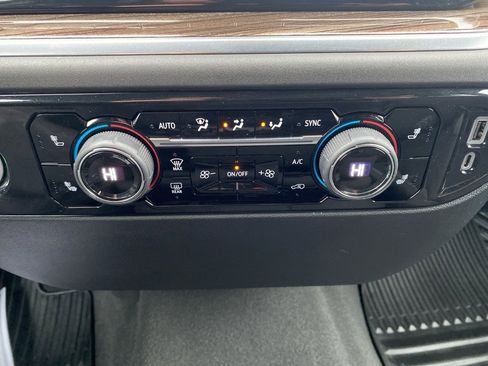 Certified 2022 Chevrolet Silverado 1500 LT image 25