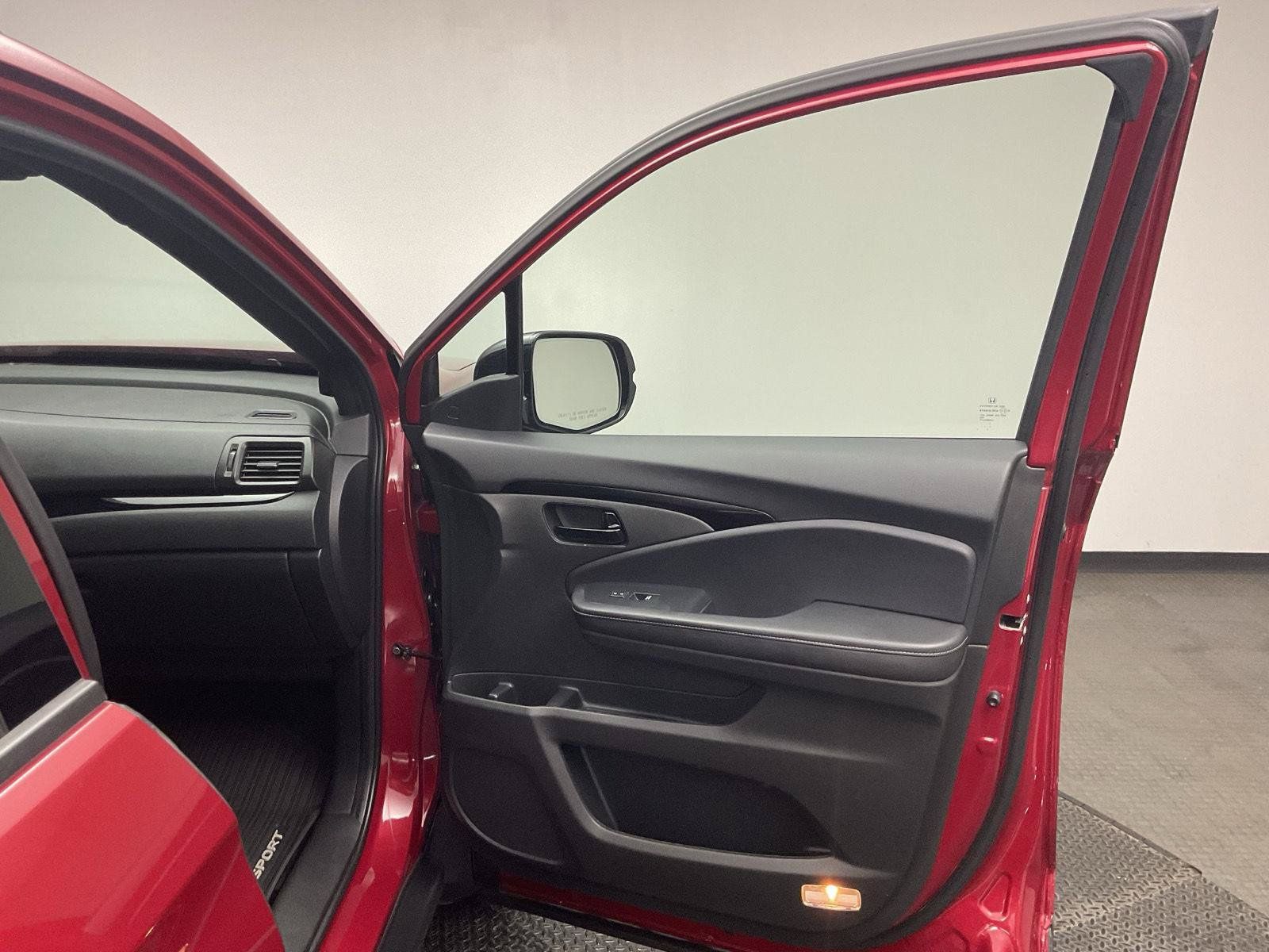 Used 2022 Honda Passport Elite image 23