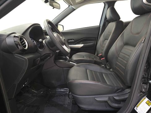 Used 2020 Nissan Kicks SR FWD image 22