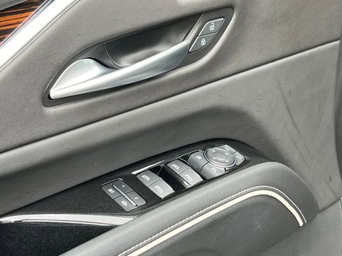 Certified 2023 Cadillac Escalade Premium Luxury image 6