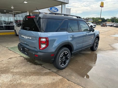 New 2025 Ford Bronco Sport Outer Banks w/ Outer Banks Tech Package+ image 2