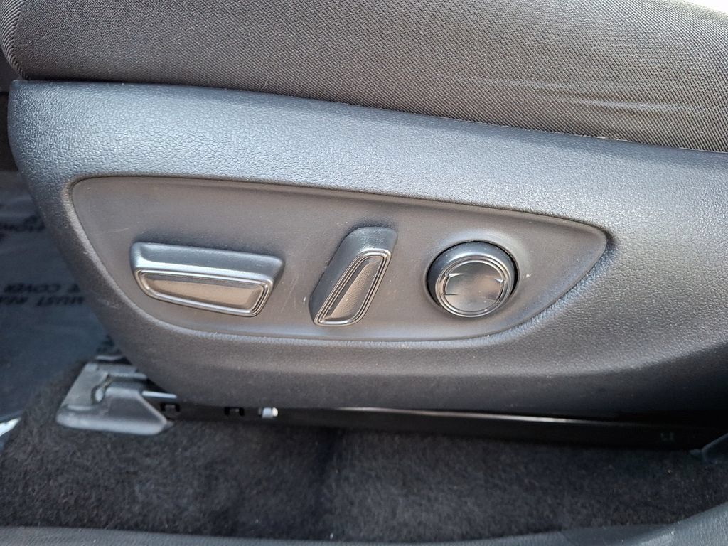Certified 2024 Toyota RAV4 XLE AWD/4WD image 15