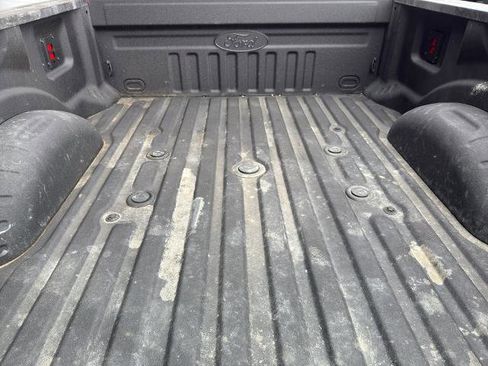 Certified 2025 Ford F350 Lariat w/ Black Appearance Package image 9