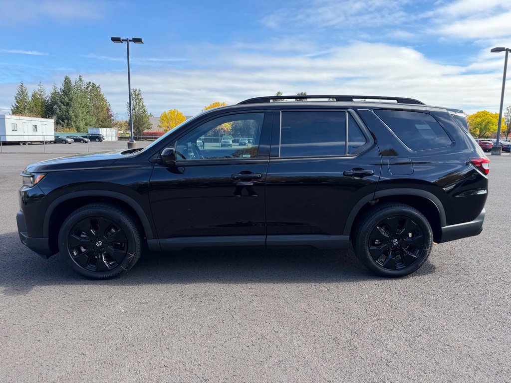 New 2026 Honda Pilot Black Edition image 5