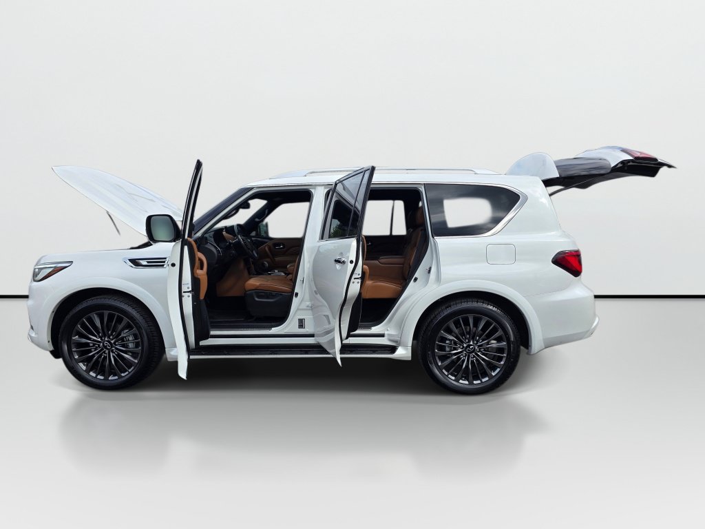 Used 2024 INFINITI QX80 Sensory w/ Cargo Package AWD/4WD image 9