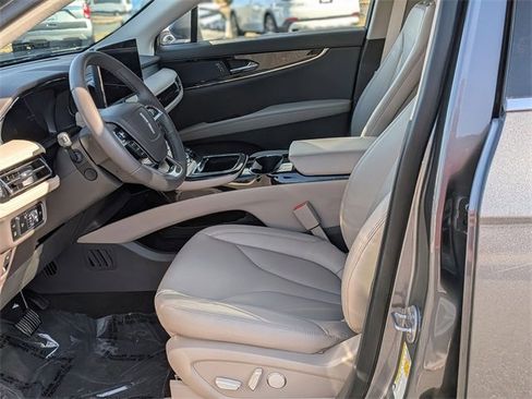 Certified 2023 Lincoln Nautilus AWD w/ Premium Package image 14