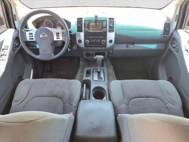 Used 2016 Nissan Frontier SV RWD image 18