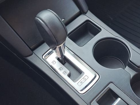 Used 2017 Subaru Outback 2.5i Limited image 17