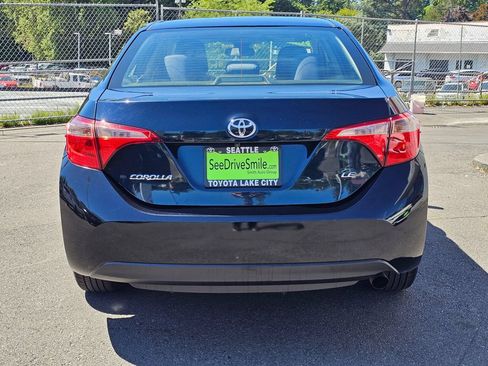 Used 2017 Toyota Corolla LE FWD image 6