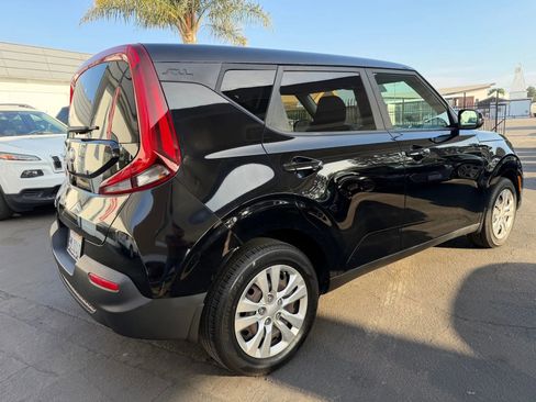 Used 2020 Kia Soul LX image 20