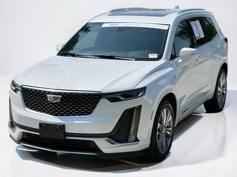 Certified 2024 Cadillac XT6 Premium Luxury AWD/4WD image 10