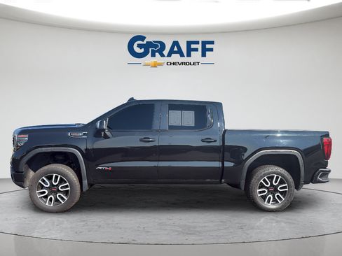 Used 2022 GMC Sierra 1500 AT4 w/ AT4 Premium Package AWD/4WD image 3