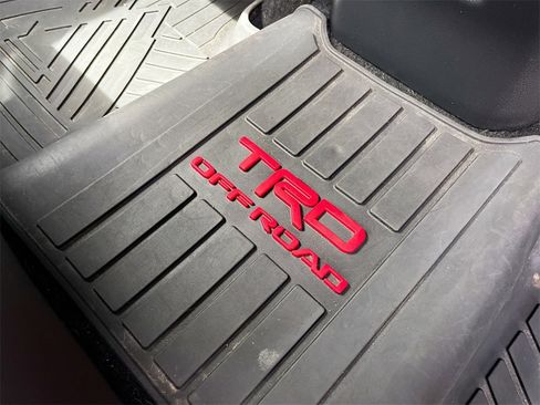 Used 2022 Toyota RAV4 TRD Off-Road image 33