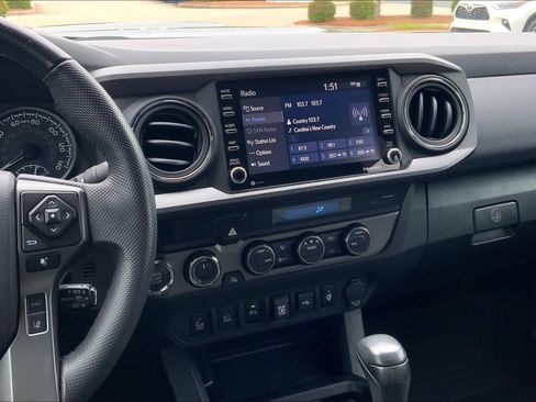 Used 2023 Toyota Tacoma TRD Sport w/ Advanced Technology Package AWD/4WD image 7
