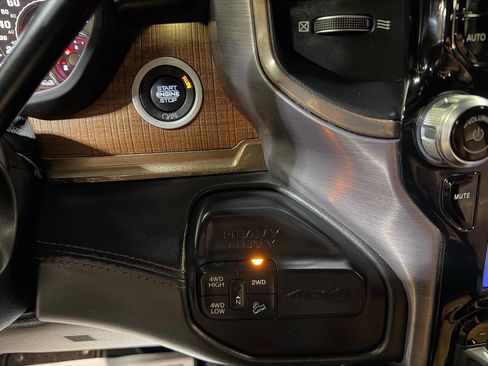 Used 2019 RAM 2500 Limited image 41