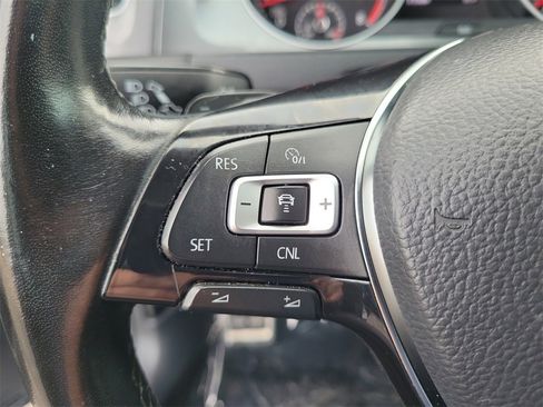 Used 2017 Volkswagen Golf Alltrack SE image 5