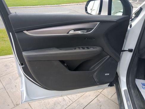 Used 2024 Cadillac XT6 Luxury AWD/4WD image 20