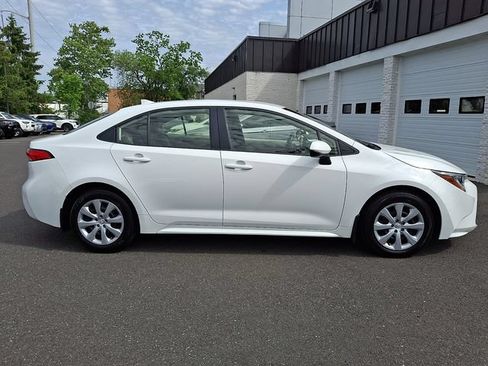 Used 2024 Toyota Corolla LE FWD image 7